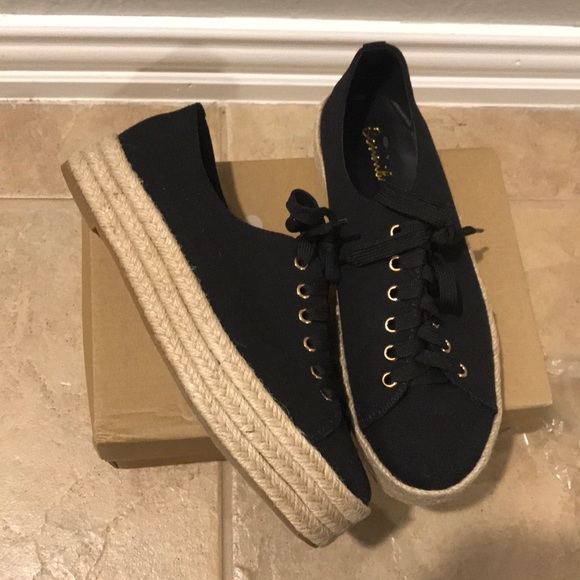 espadrille tennis shoes